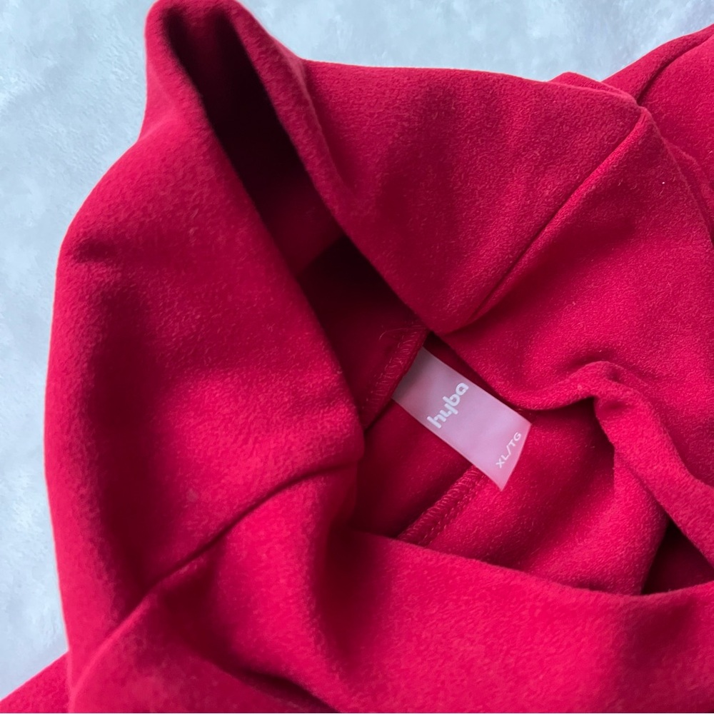 Reitmans Hyba Turtle Neck Long Sleeve Top - Picture 8 of 8